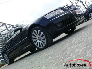 Audi A8 lang 4.2 TDI quattro NP156T - photo principale