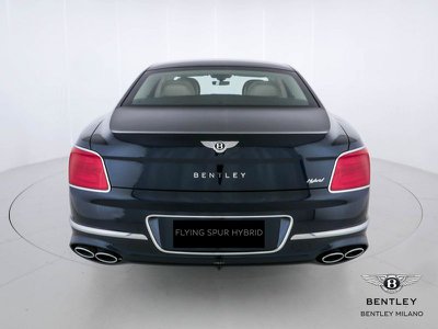 Bentley Bentayga V8 EWB Azure 23MY, Anno 2023, KM 1590 - photo principale