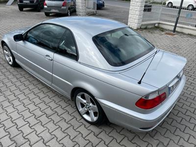 BMW 318 i (rif. 19905213), Anno 2015, KM 142000 - photo principale