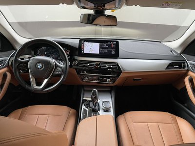BMW Serie 5 520d 48V xDrive Touring, Anno 2021, KM 90000 - photo principale