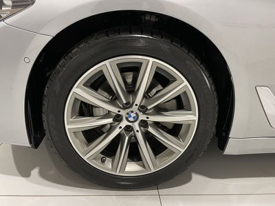 BMW Serie 5 520d aut. Luxury, Anno 2018, KM 144000 - photo principale