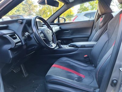 Lexus NX NX Hybrid 4WD Luxury, Anno 2017, KM 130000 - photo principale