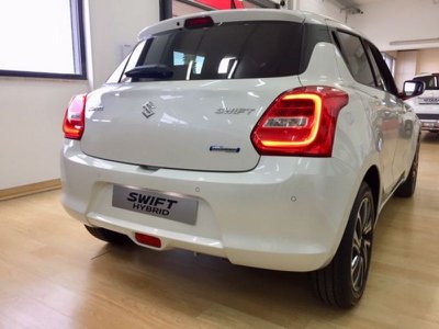 Suzuki Swift 1.2 Hybrid Top, KM 0 - photo principale